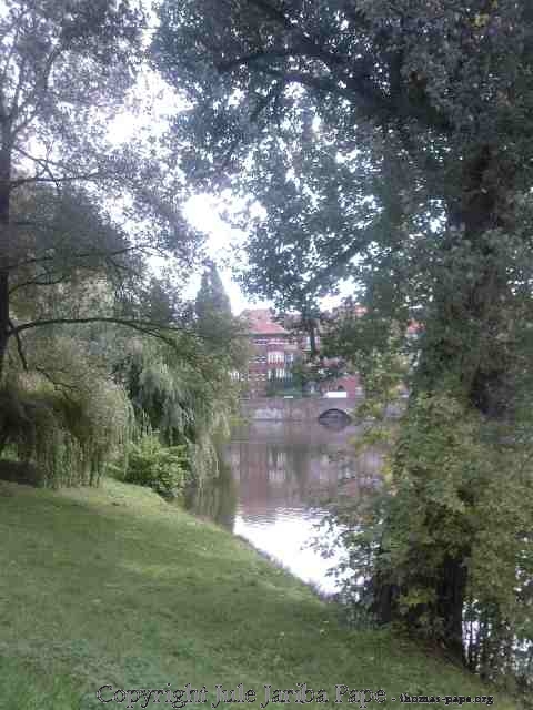 er ist durch und durch schlecht